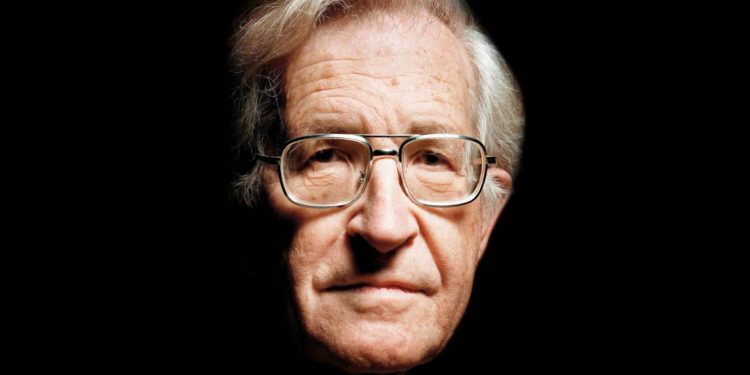 Noam Chomsky: “Tenemos poco tiempo para decidir si la vida humana sobrevivirá“